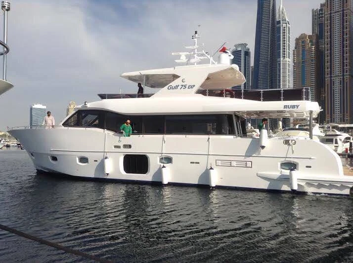 75 ft private yacht dubai rent yacht