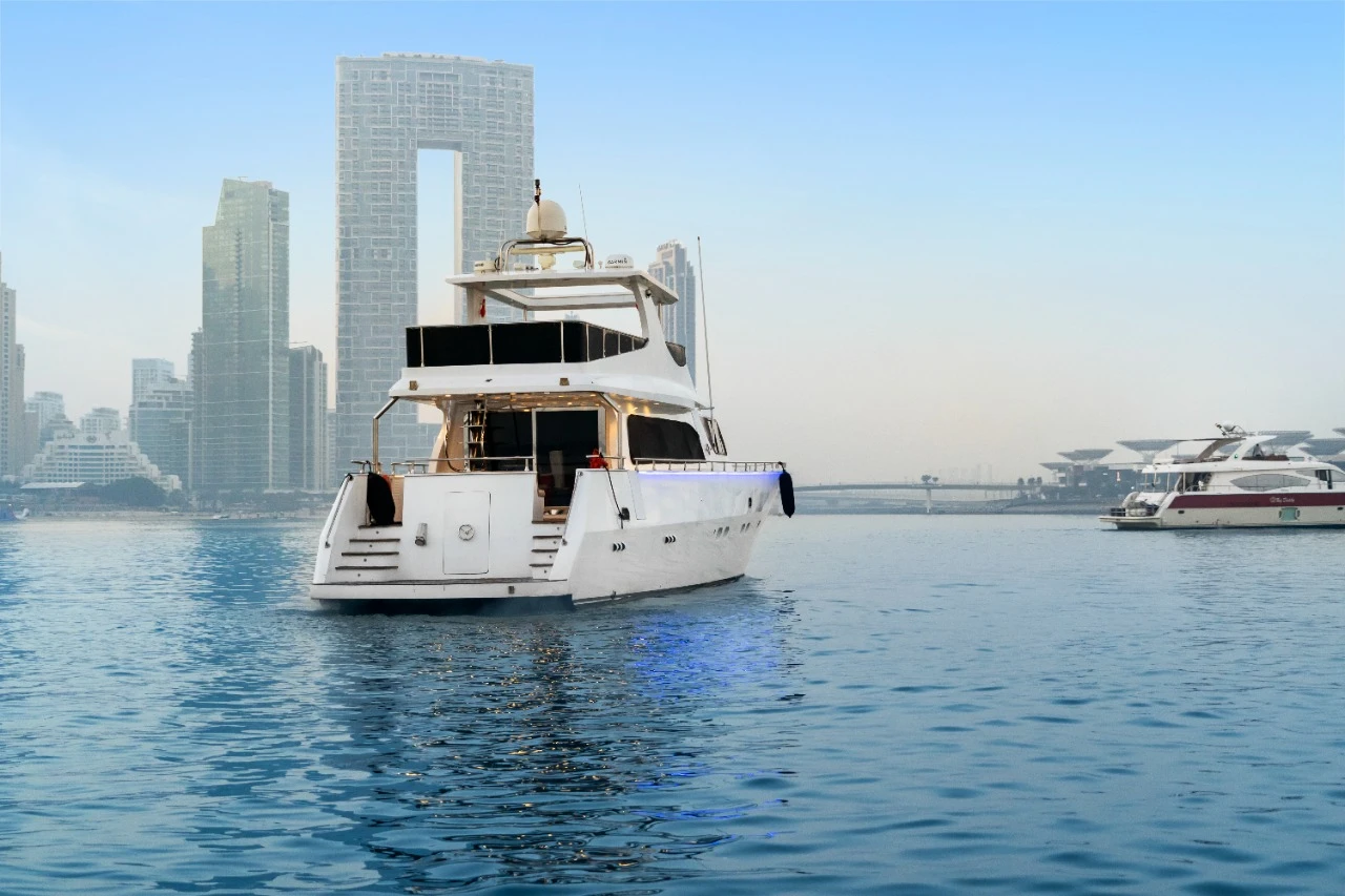 80ft private yacht boat for rent dubai